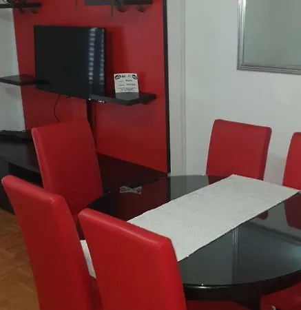 Center Apartment *